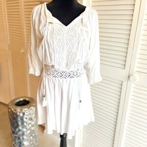 Elegant White Lace Mini Dress